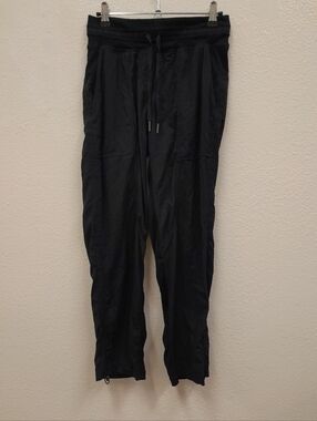Lululemon Dance Studio Mid-Rise Jogger Size 2 Black Full Length Athletic LW5ENMS